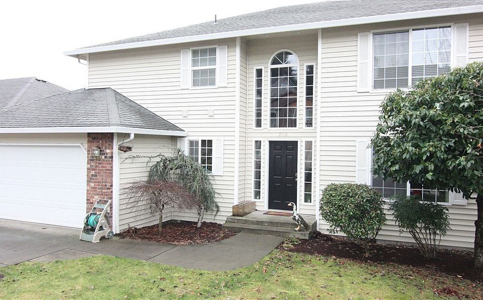 1st image of 2716 Glen More St