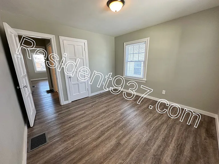 1659 Hearthstone Dr — Photo 9