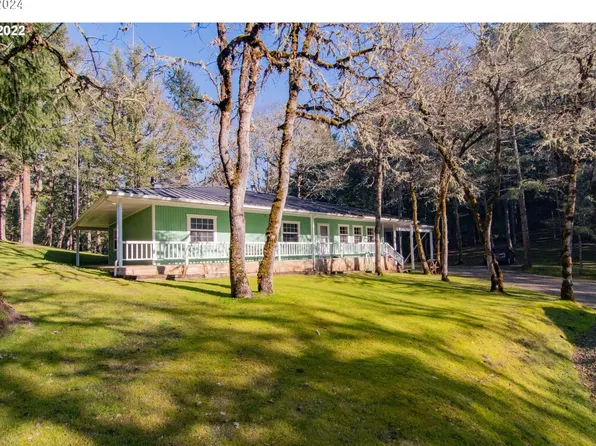 185 Rod And Gun Club Rd, Riddle, OR 97469