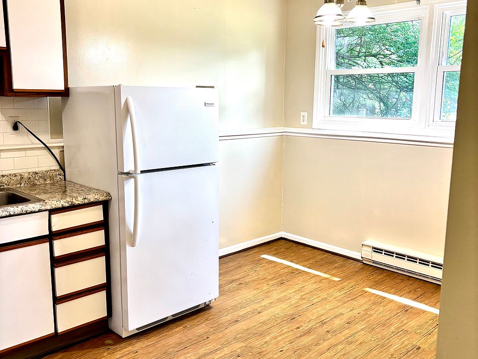 1st image of 24 Gina Marie Ave #2