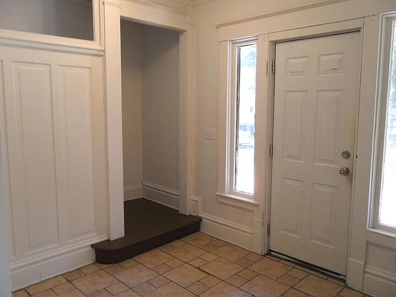 4th image of 717 Neland Ave SE