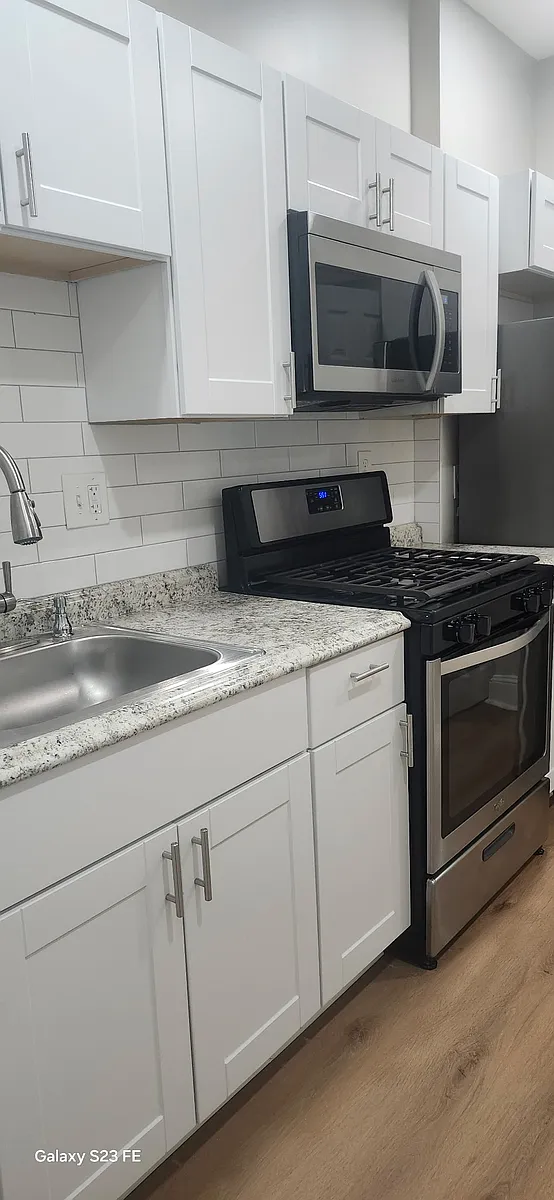 Building Photo - 616 Linnard St #1