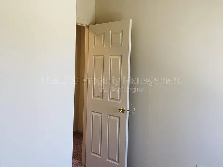 11009 Bevin Dr — Photo 12