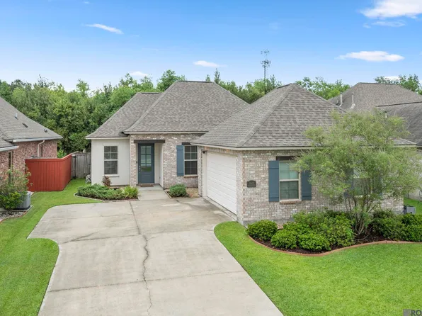 36410 Belle Reserve Ave, Geismar, LA 70734