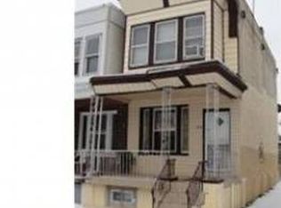 634 W Bristol St, Philadelphia, PA 19140