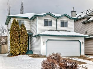 3132 33rd Ave NW, Edmonton, AB T6T1X2