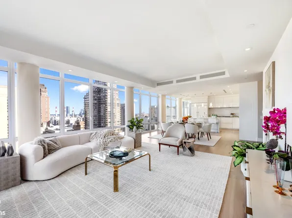 1355 1st Avenue image 3 of 15