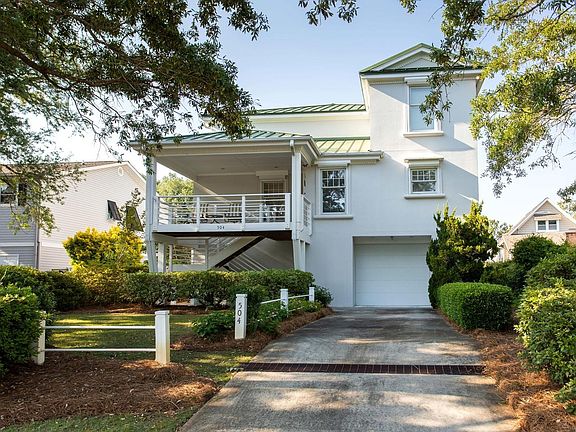 2nd image of 504 W Yacht Drive