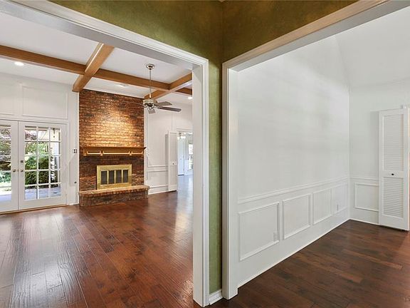 4th image of 712 Villawood Ln