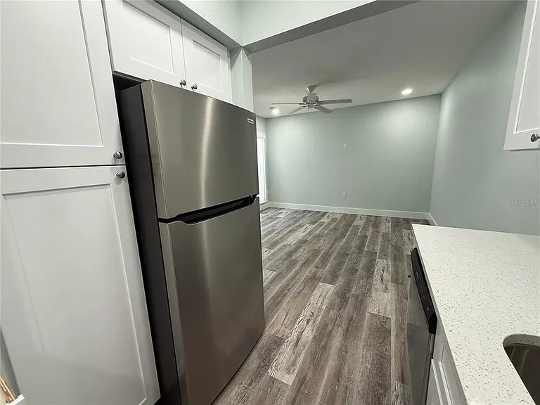 201 Medallion Blvd #D — Photo 9