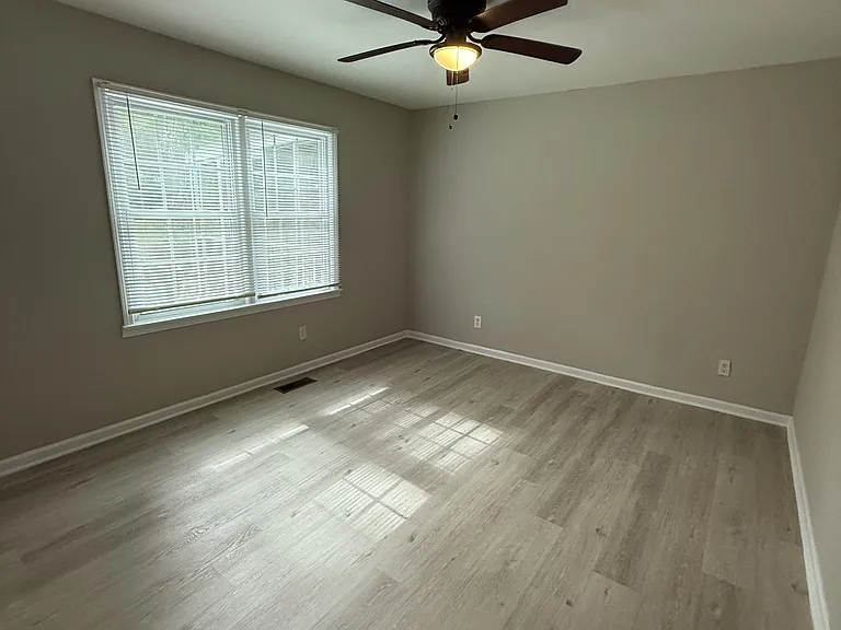 1317 5th Pl NW — Photo 7