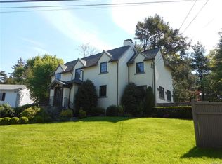 3 Locust Ln, Mount Vernon, NY 10552