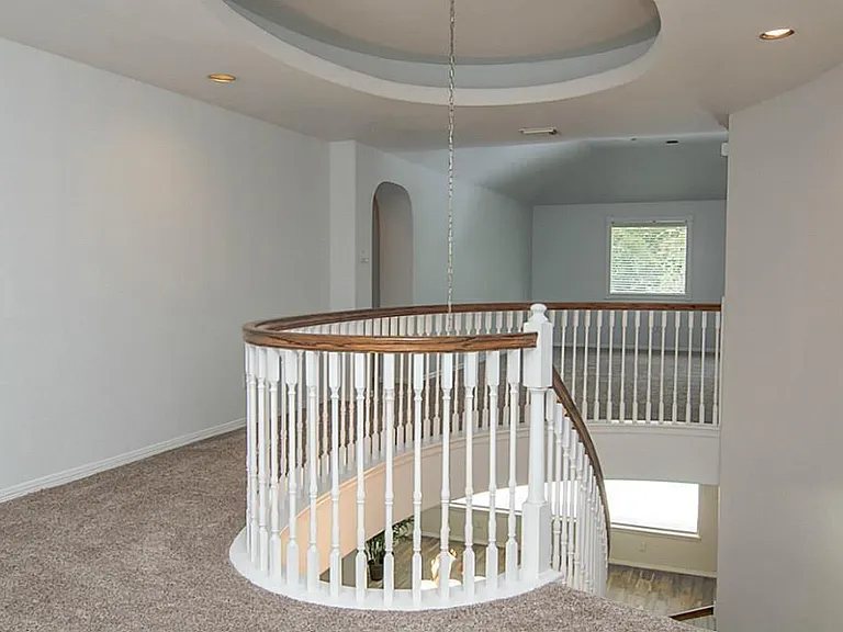 143 N Shawnee Ridge Cir — Photo 18