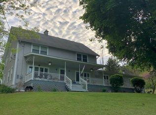 40 Wuthering Dr, Elmira, NY 14903