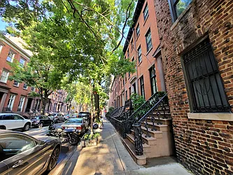 Rented by Bond New York