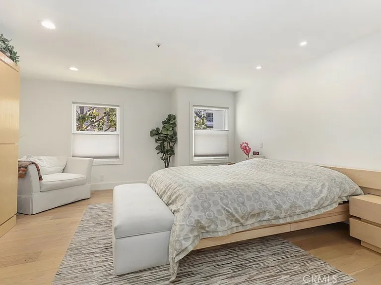 11805 Henley Ln — Photo 16