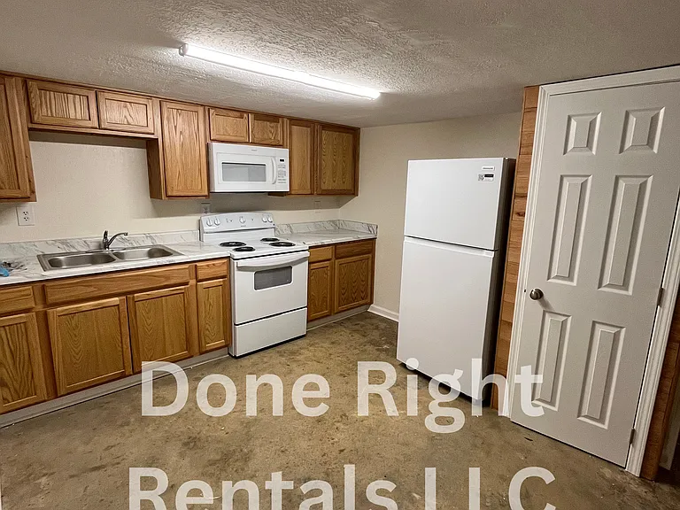 1507 Phelps Ave #2 — Photo 9