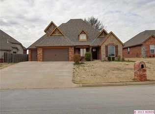 25294 Creek Bank Trl, Claremore, OK 74019