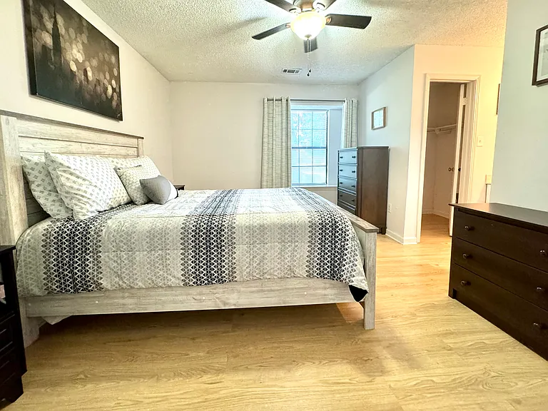 7802 Tumbling Creek Dr — Photo 3