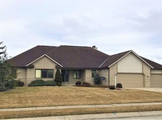 1021 Lake Shores Dr, Decatur, IN 46733