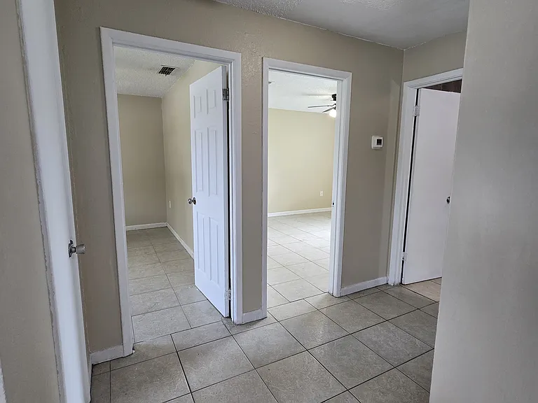 1101 Skyview Blvd #1 — Photo 9