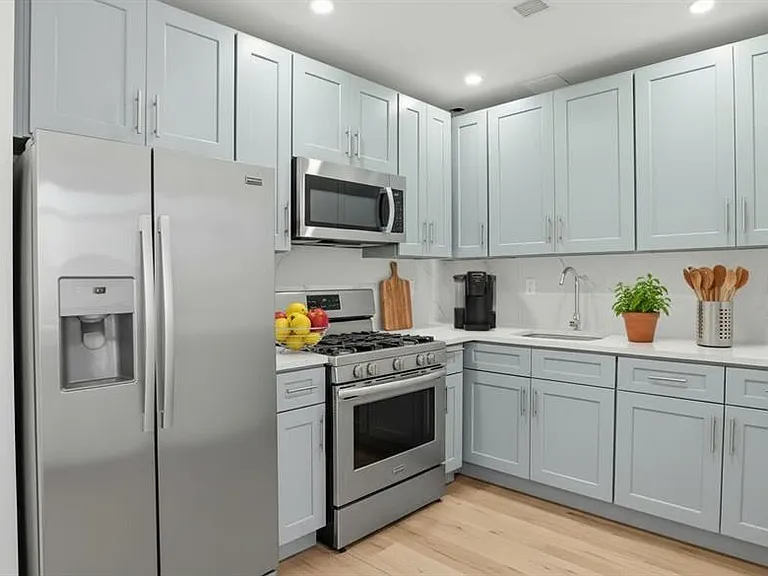 16913 90th Ave #4G — Photo 4