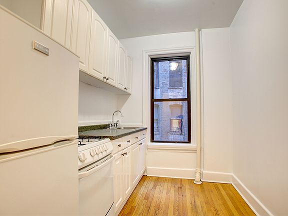 4th image of 507 W 169th St #24