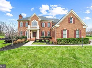 16748 Chestnut Overlook Dr, Purcellville, VA 20132