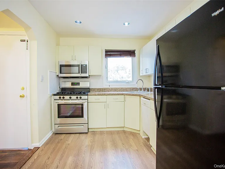 193 Nassau Blvd #MAIN — Photo 10