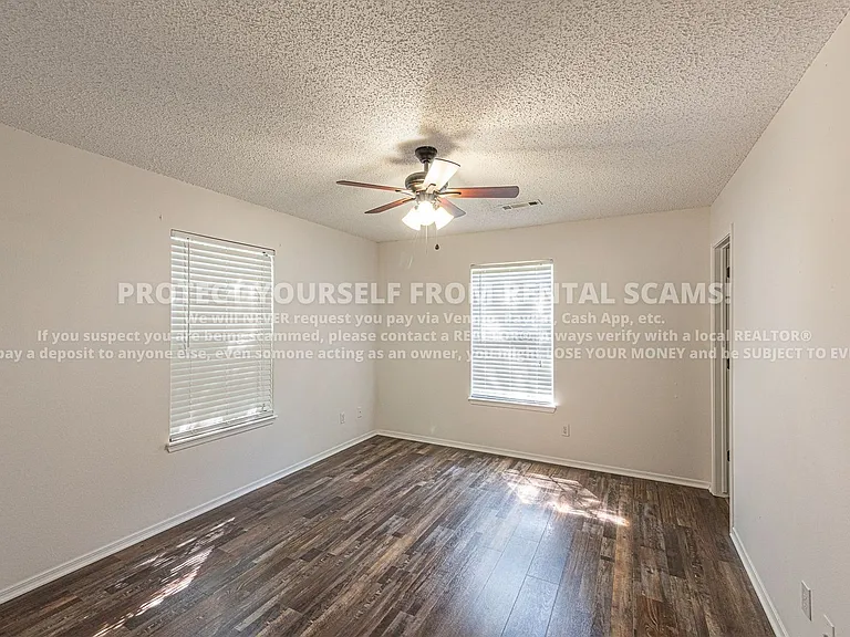 3161 W Oakfield St — Photo 12