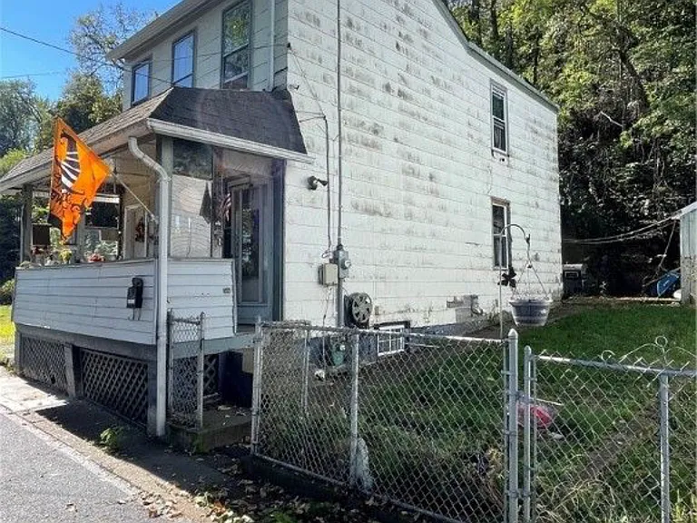 14 Sprain St — Photo 4