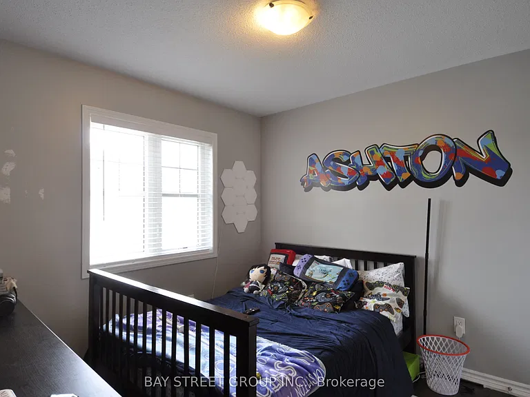 265 Ellen Davidson Dr #5 — Photo 12
