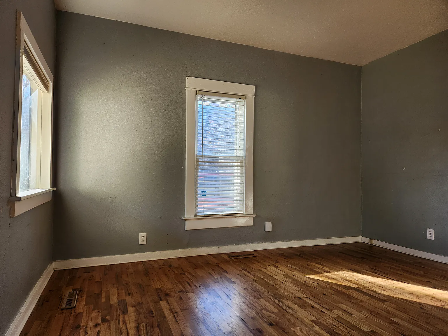 2 bed, 900 sqft, $1,635 — Photo 4