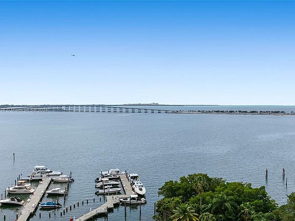 2nd image of 1581 Brickell Ave APT 805