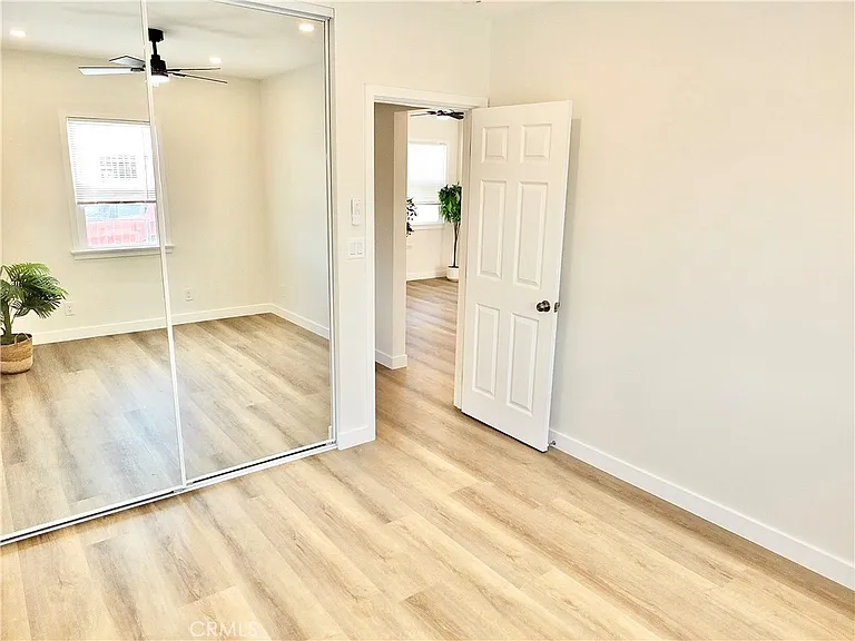 61 W Louise St #A — Photo 15