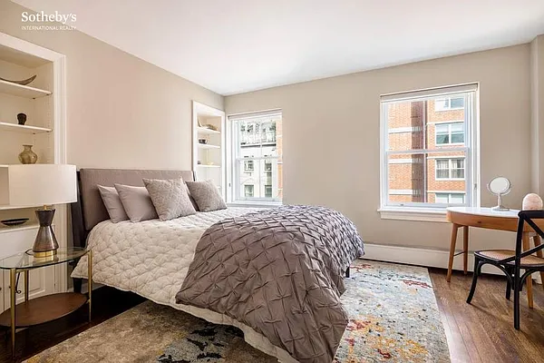 Sold by Sotheby's International Realty | media 16