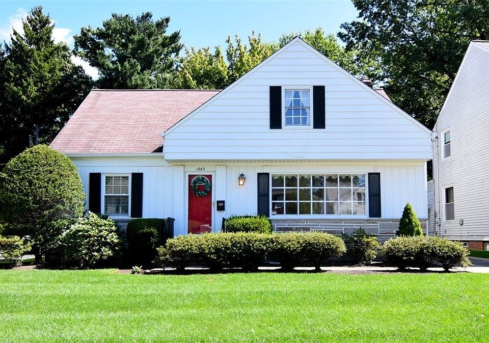 1st image of 1663 Oakmount Rd