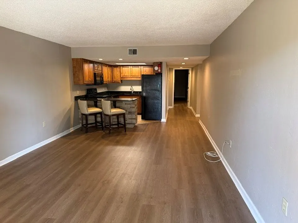 429 Harper Ave #15