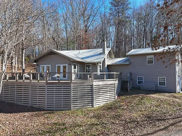 1746 Settlement Rd, Young Harris, GA 30582