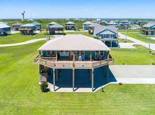 817 Boyt Rd, Pt Bolivar, TX 77650