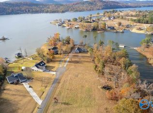 49 Bay Point Dr, Rainbow City, AL 35906