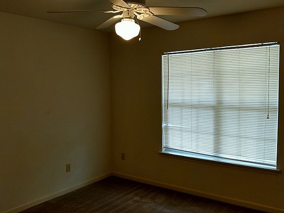 4th image of 2719 W Tharpe St APT 12
