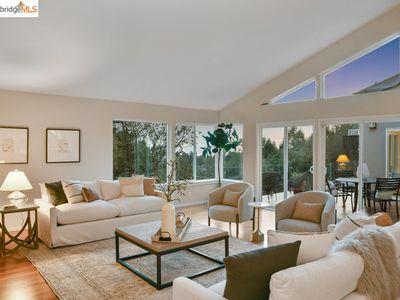 1955 Manzanita Dr, Oakland, CA, 94611