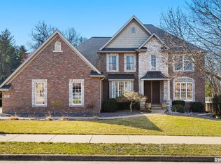 6531 N Greenwich Pl, Peoria, IL