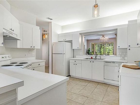 5th image of 14940 Vista View Way APT 602