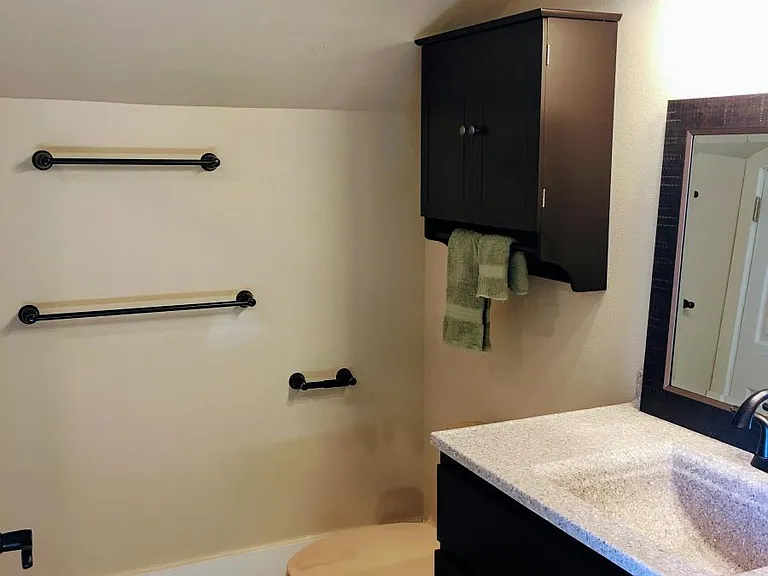 Upstairs full bath with linen closet