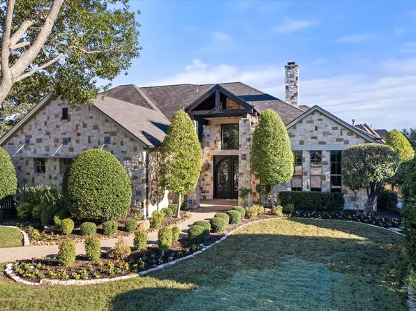 904 Amanda Dr, Mansfield, TX 76063