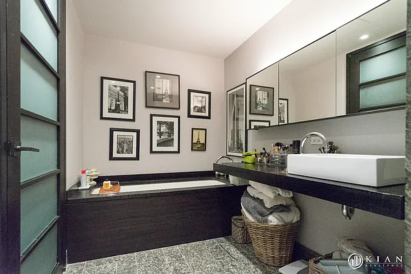 Sold by Kian Realty | media 5