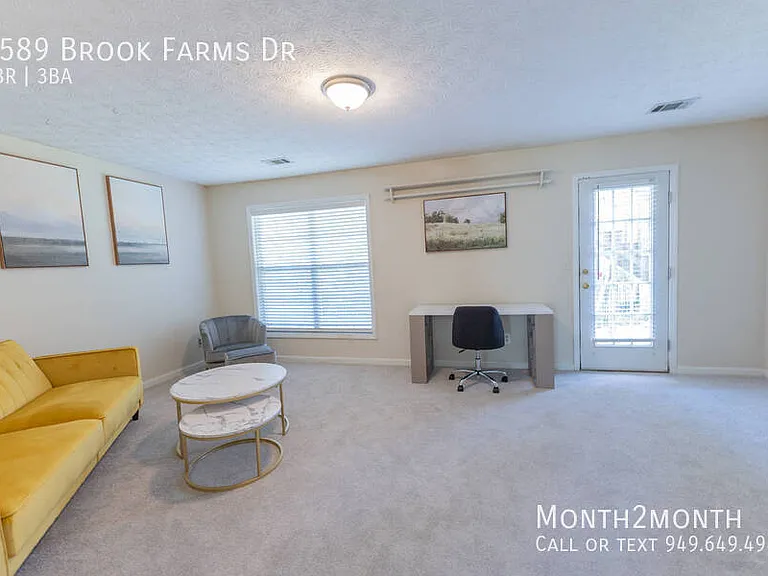 4589 Brook Farms Dr — Photo 5