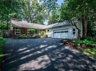 909 Heather Ln, Niskayuna, NY 12309